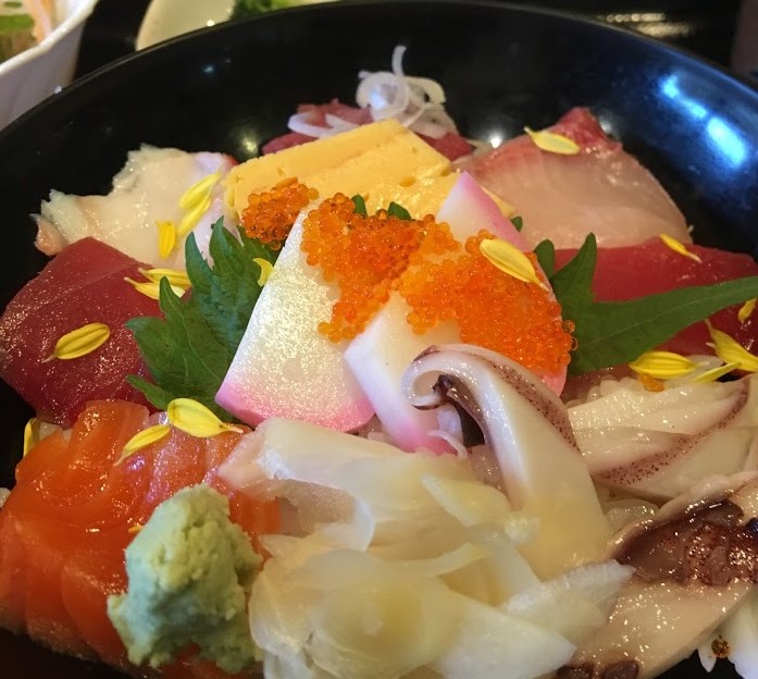 百合ヶ丘の『みねや鮨』は安くて美味しい絶品お寿司がランチで楽しめる。